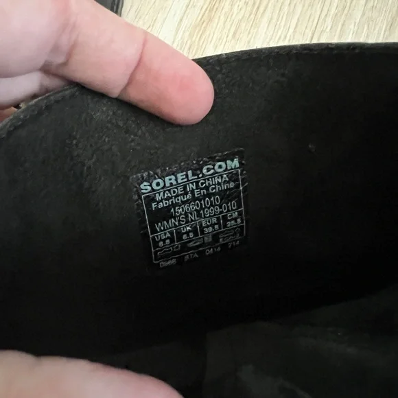 Sorel Black Leather Pull-On Boots with Brown Strap Accent - Picture 6 of 6